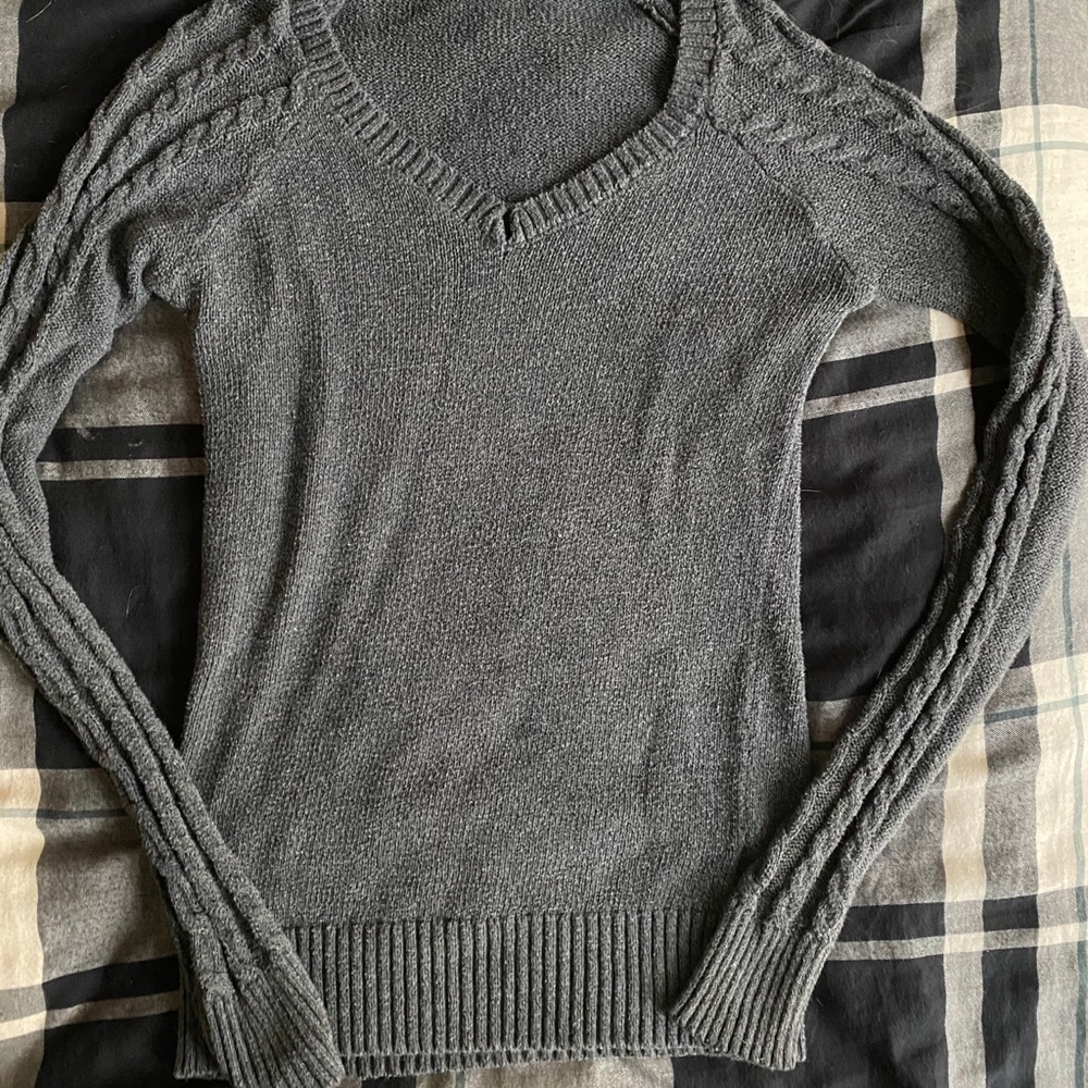 Grey v neck sweater